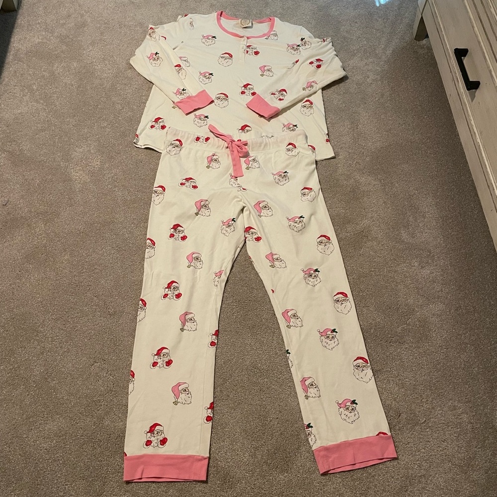 TBBC ladies xl Santa pajamas